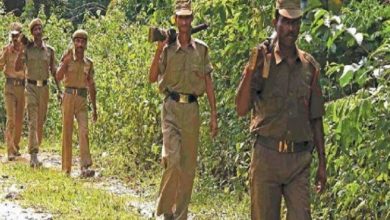 Photo of अतिक्रमण हटाने पहुंची ,बन बिभाग की टीम उल्टे पांव भागी