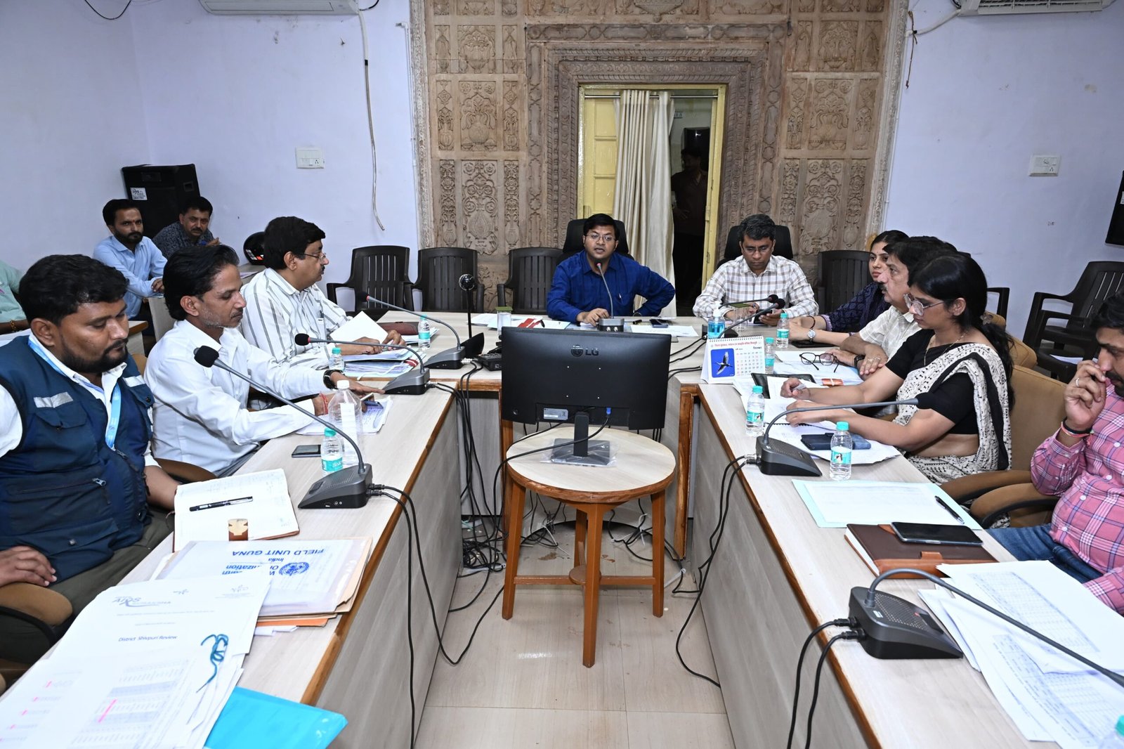 सभी परियोजना अधिकारी आंगनबाड़ी केंद्रों का निरीक्षण करें – कलेक्टर*